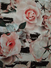 Load image into Gallery viewer, Medium Lot 6