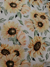 Load image into Gallery viewer, Medium Lot 6