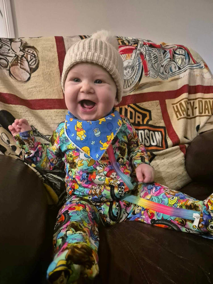 Bandana style bib