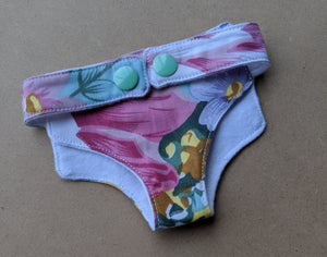 Dolly nappy with snaps